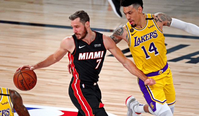 NG体育- 莎拉波娃露缝隙图片 