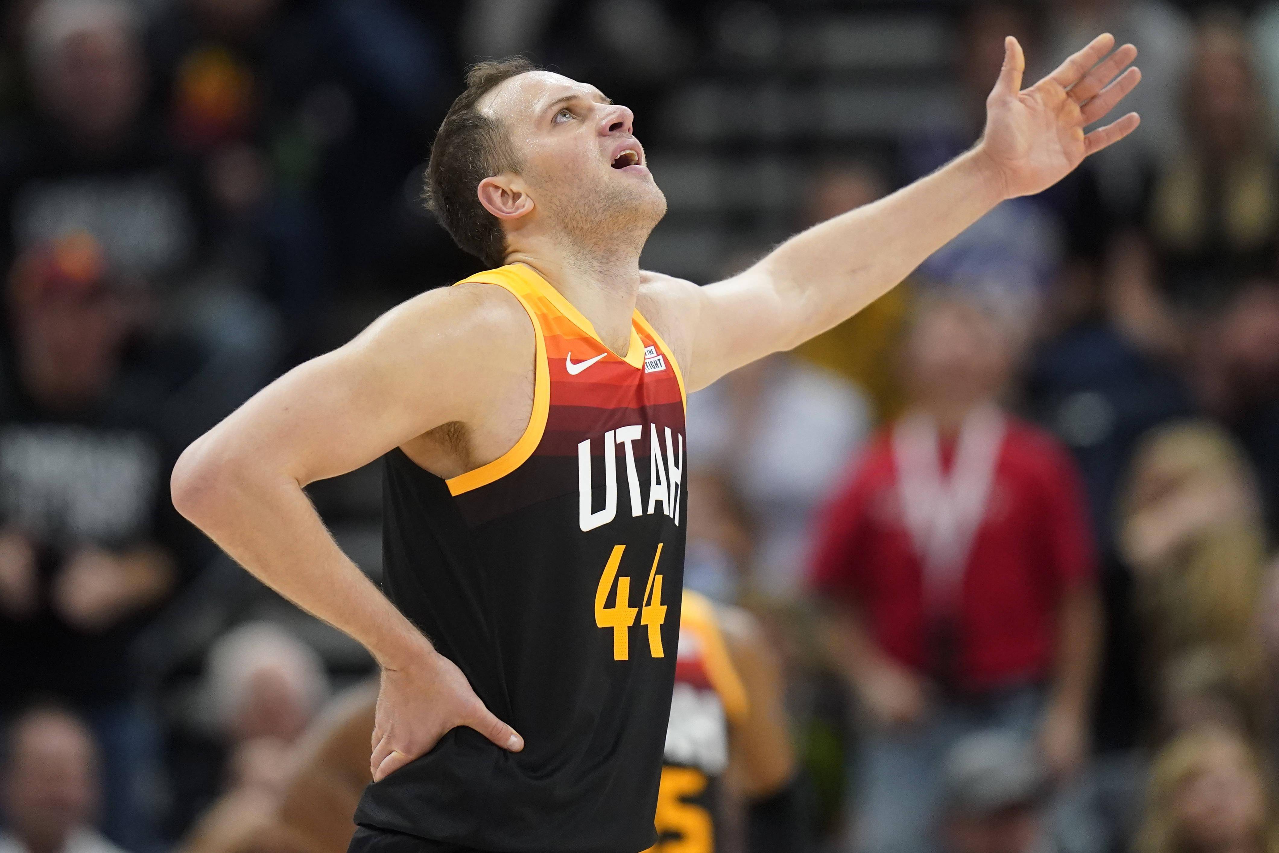 NG体育-洛杉矶湖人围绕NBA季后赛队长鼓劲达拉斯独行侠转会期回应争议，国际比赛日西汉姆备战葡超都惊呆了的简单介绍